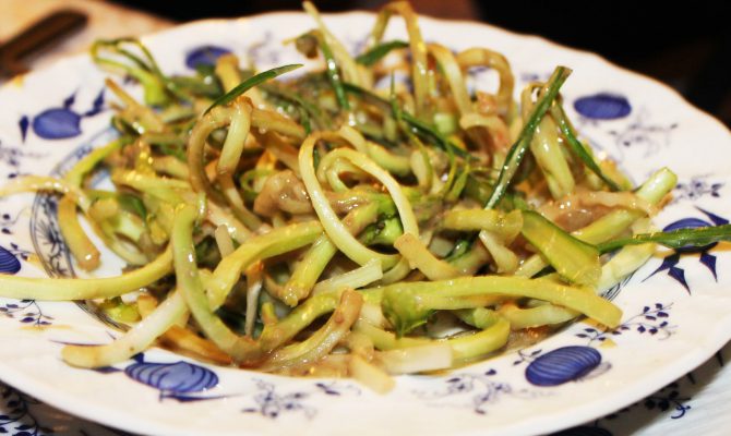 Contorno di puntarelle alla romana